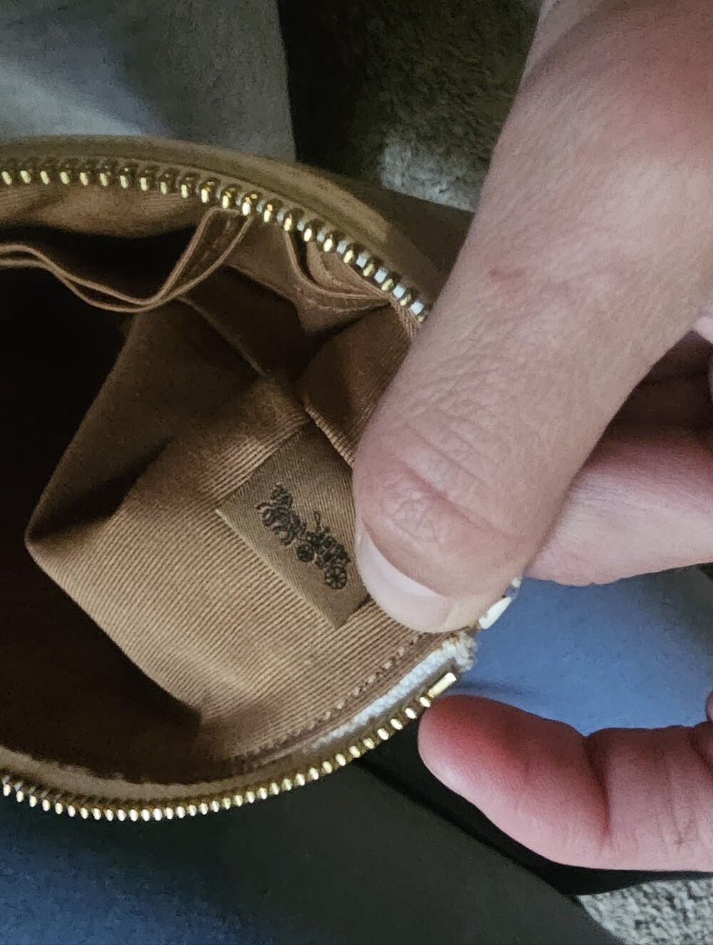 Coach Cream Signature Canvas Wristlet - Picture 4 of 7